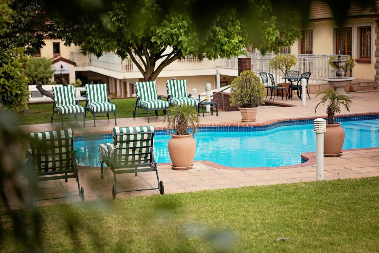 פארל Oak Tree Lodge מראה חיצוני תמונה